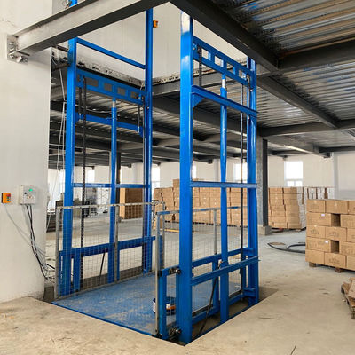 Buy 5000kgs Hydraulic Cargo Lift Goods Platform Lift For Factory And Warehouse online manufacture